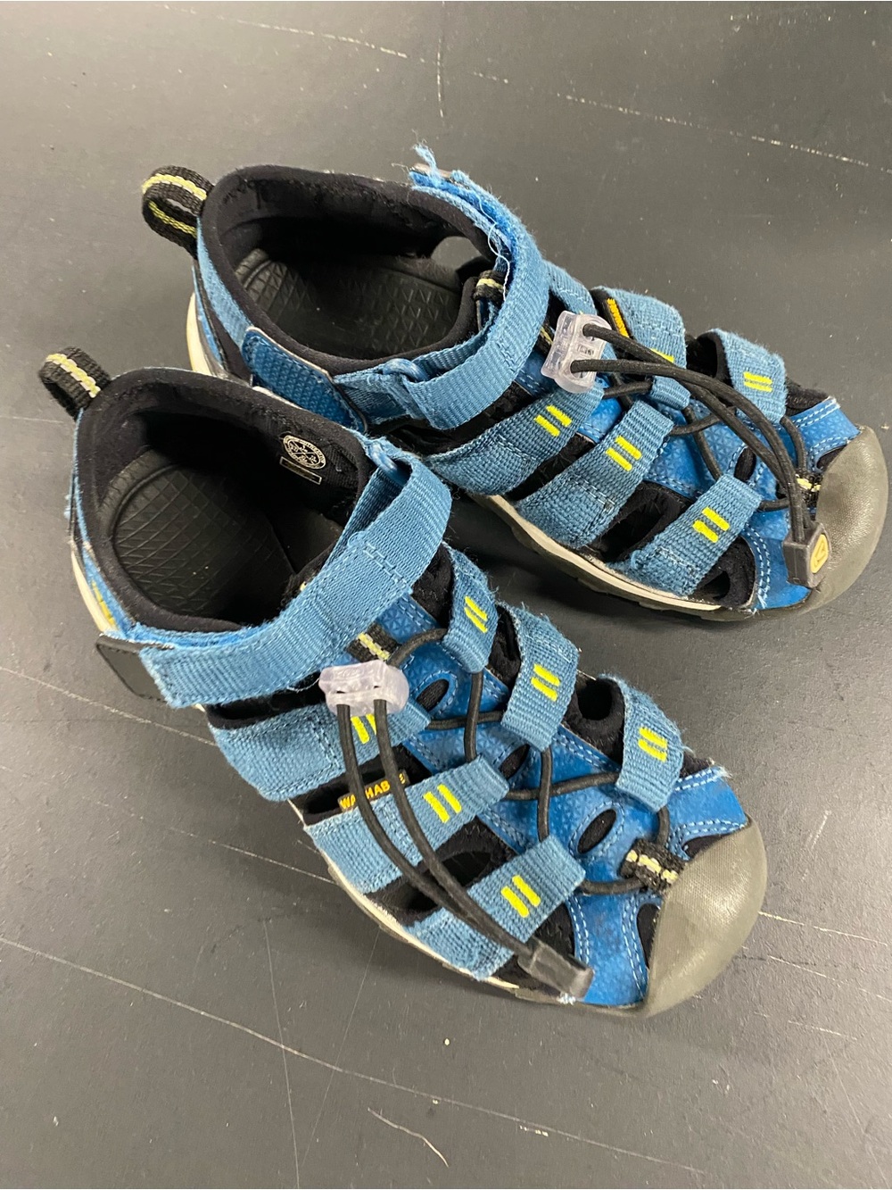 KEEN Kids Sandals - Outdoor Fit size 1